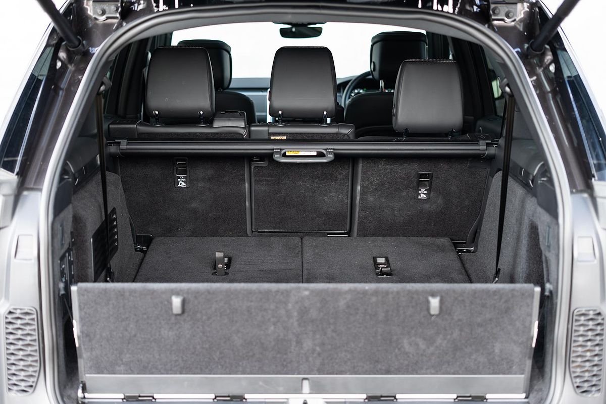 2023 Land Rover Discovery D300 Dynamic HSE Series 5