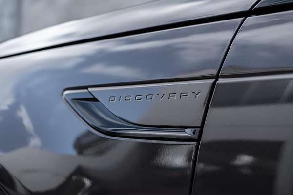 2023 Land Rover Discovery D300 Dynamic HSE Series 5