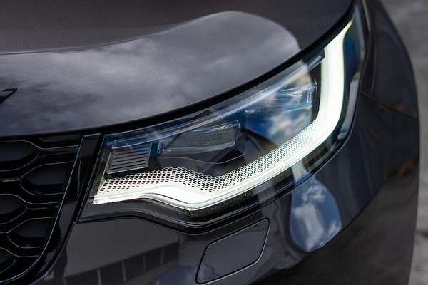 2023 Land Rover Discovery D300 Dynamic HSE Series 5