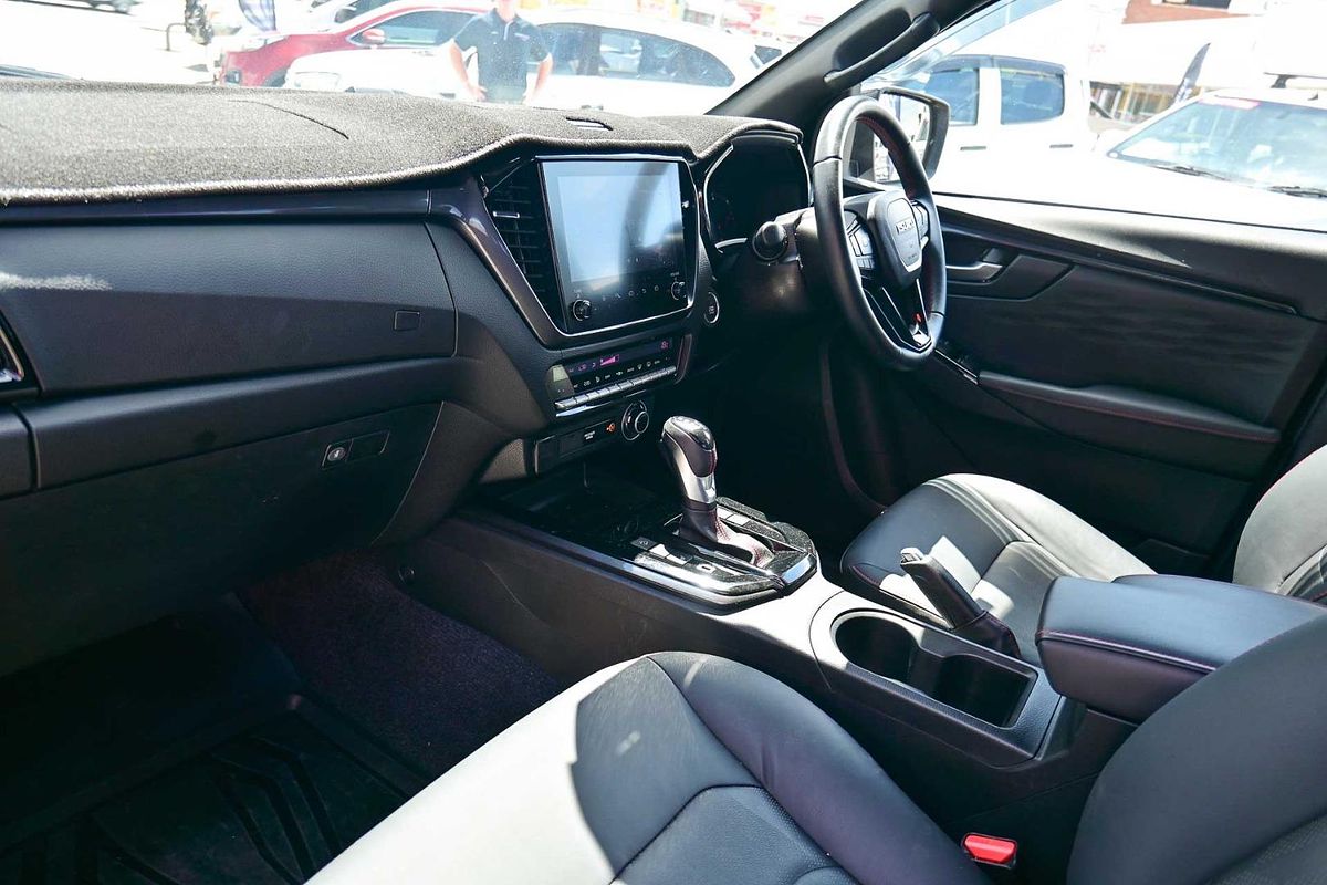 2024 Isuzu D-MAX X-TERRAIN 4X4