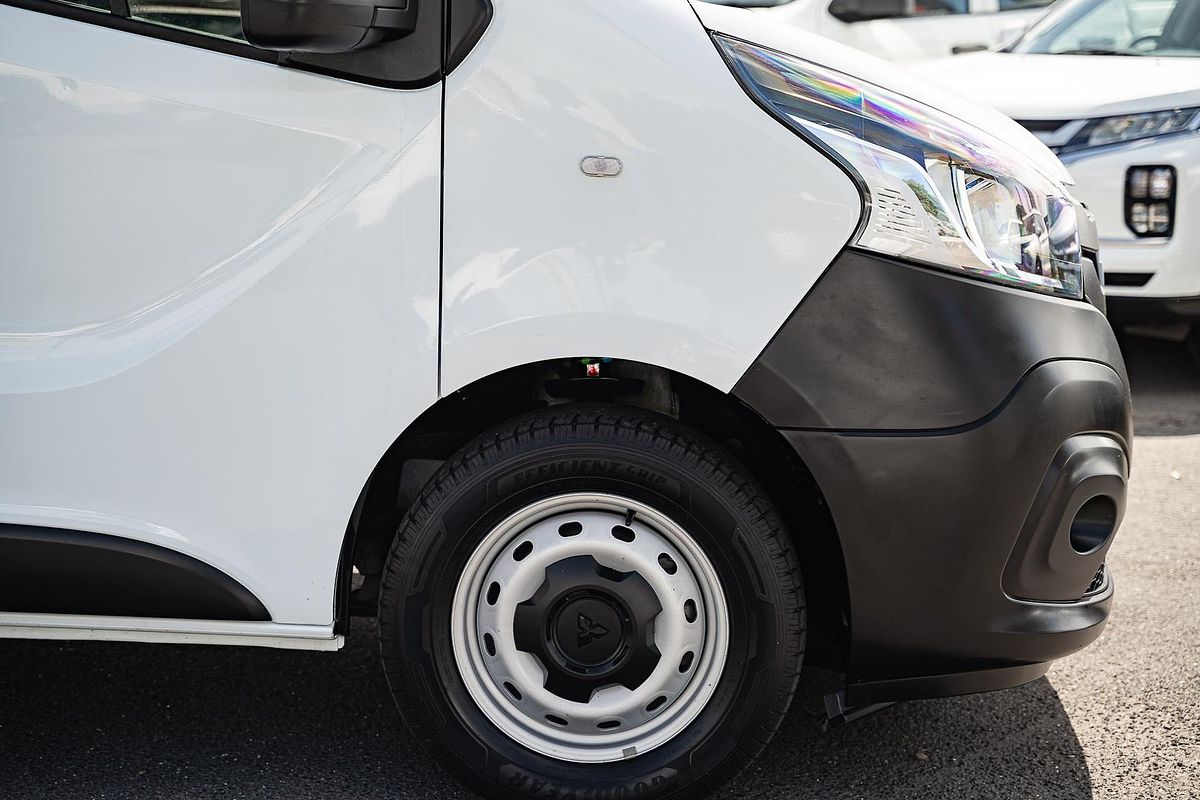 2020 Mitsubishi Express GLX SN LWB