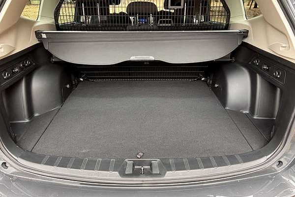 2023 Subaru Forester Hybrid L S5