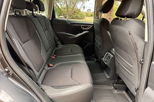 2023 Subaru Forester Hybrid L S5