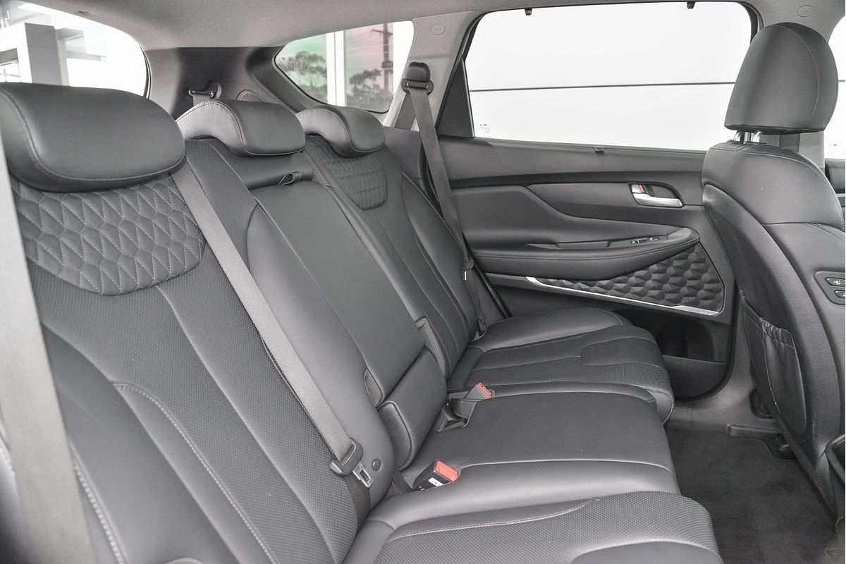 2020 Hyundai Santa Fe Highlander TM.2