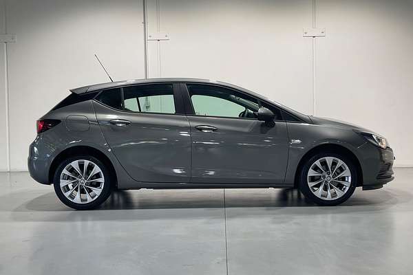 2019 Holden Astra R BK