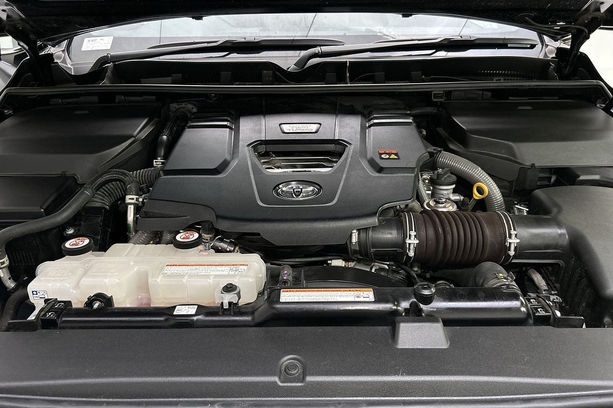 2022 Toyota Landcruiser VX FJA300R