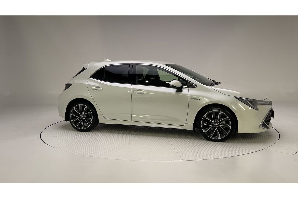 2019 Toyota Corolla ZR Hybrid ZWE211R