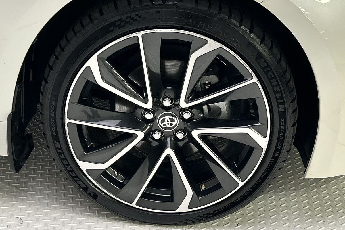 2019 Toyota Corolla ZR Hybrid ZWE211R