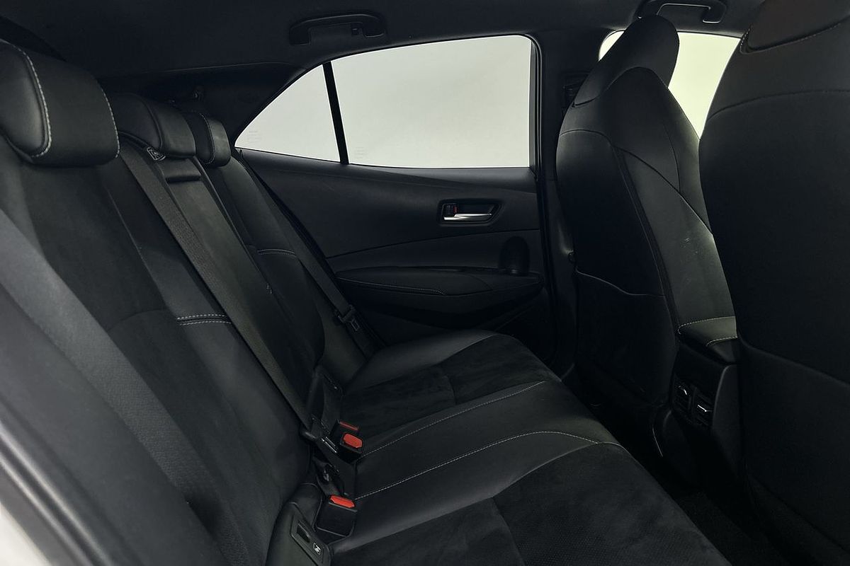 2019 Toyota Corolla ZR Hybrid ZWE211R