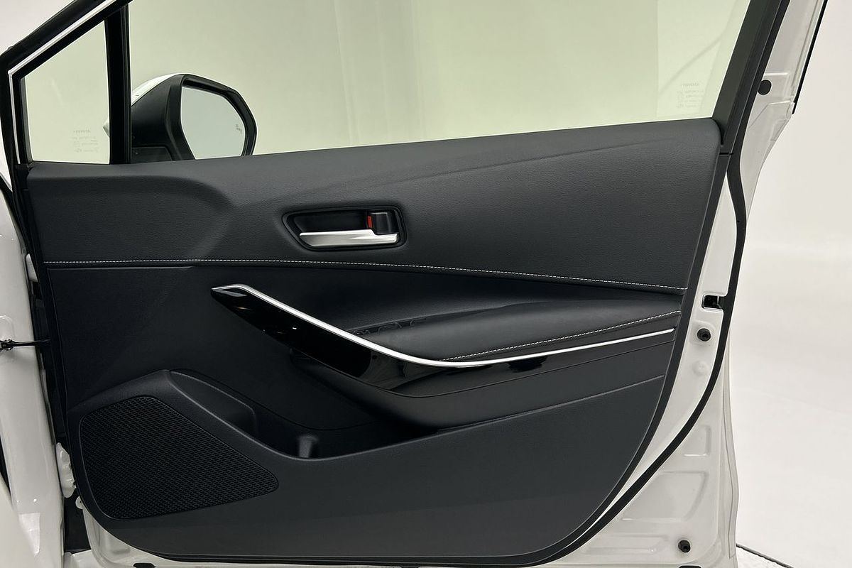 2019 Toyota Corolla ZR Hybrid ZWE211R