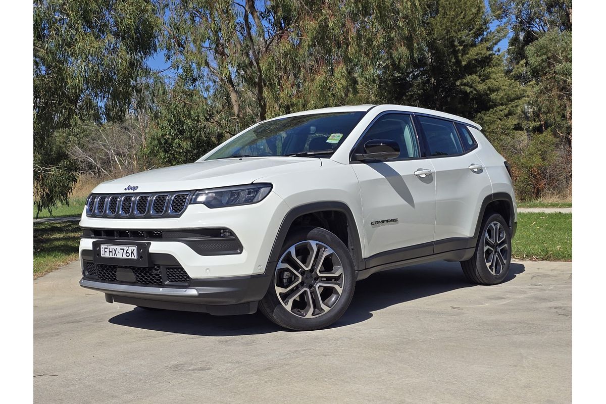 2023 Jeep Compass Limited M6