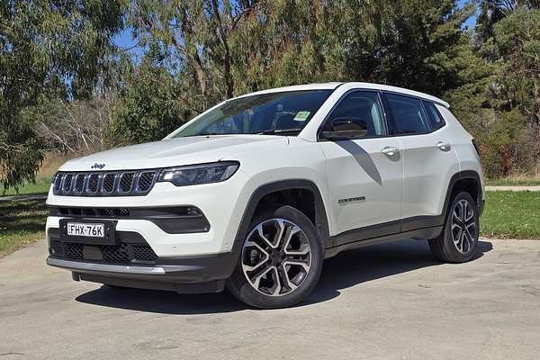 2023 Jeep Compass Limited M6