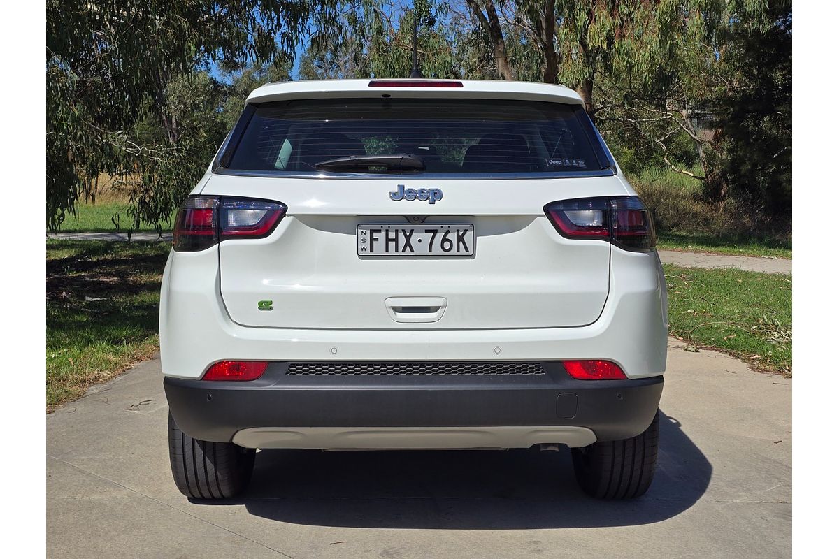 2023 Jeep Compass Limited M6