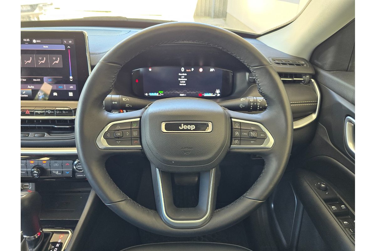 2023 Jeep Compass Limited M6
