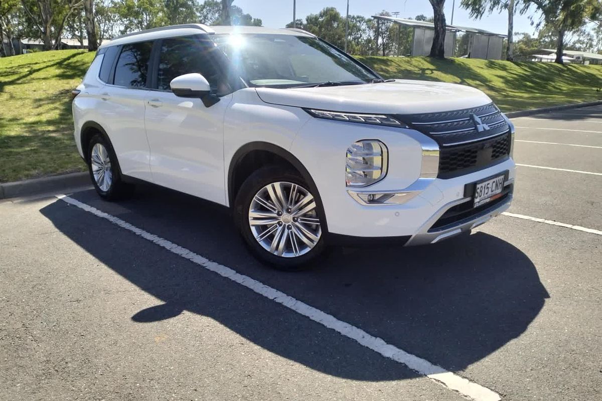 2021 Mitsubishi Outlander LS ZM