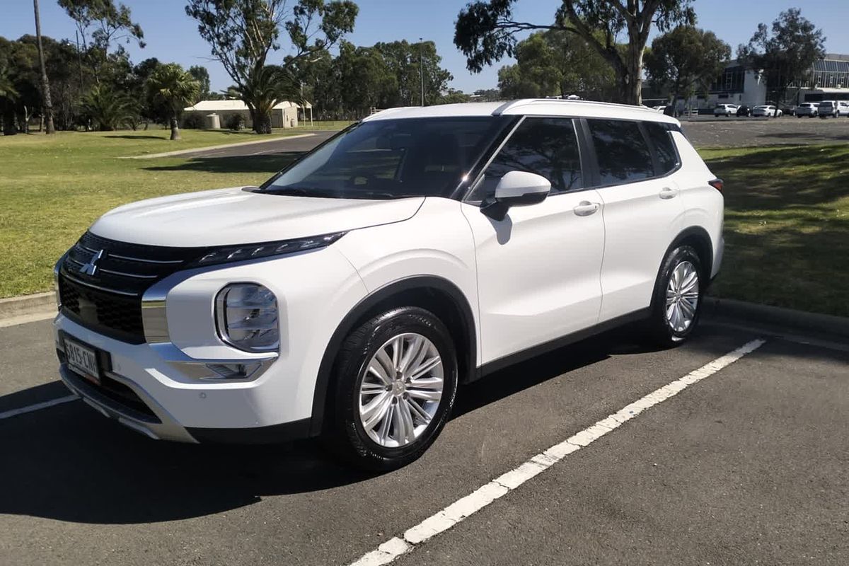 2021 Mitsubishi Outlander LS ZM