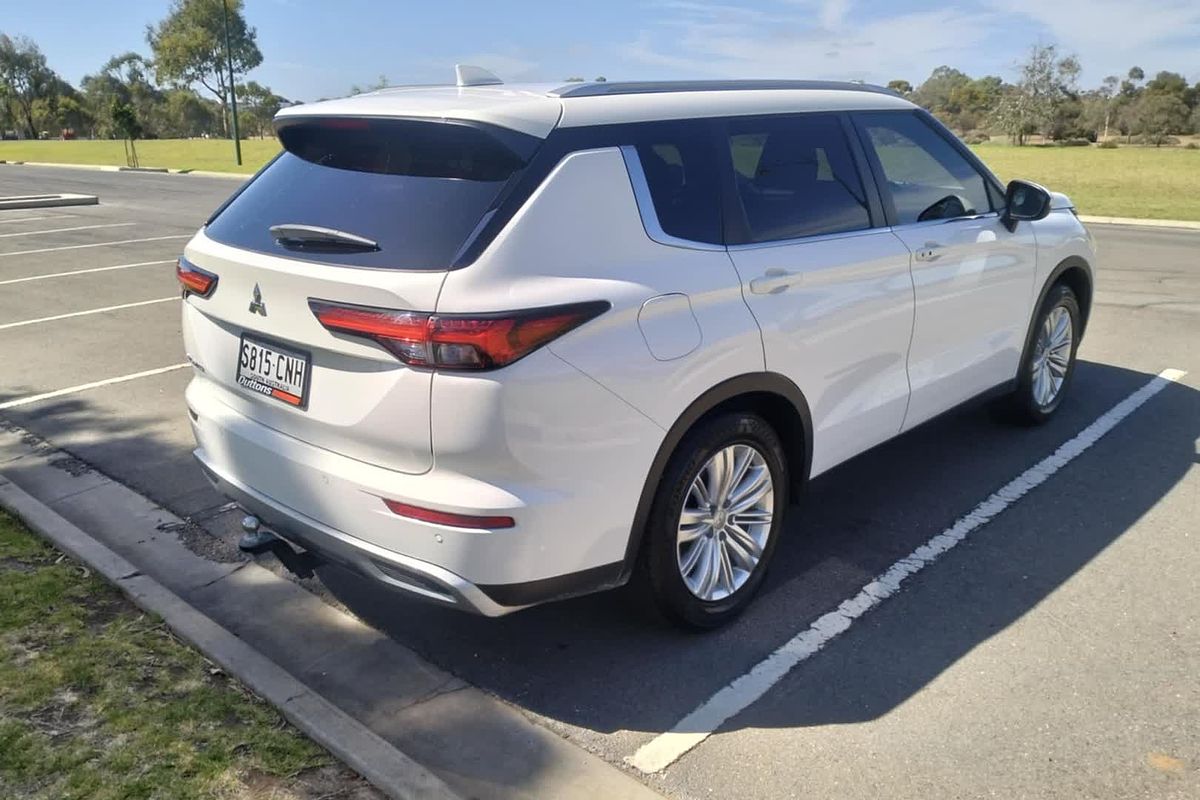 2021 Mitsubishi Outlander LS ZM