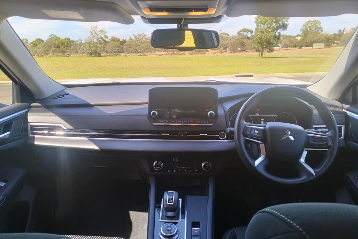 2021 Mitsubishi Outlander LS ZM