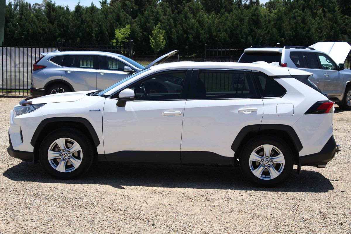 2019 Toyota RAV4 GX AXAH52R