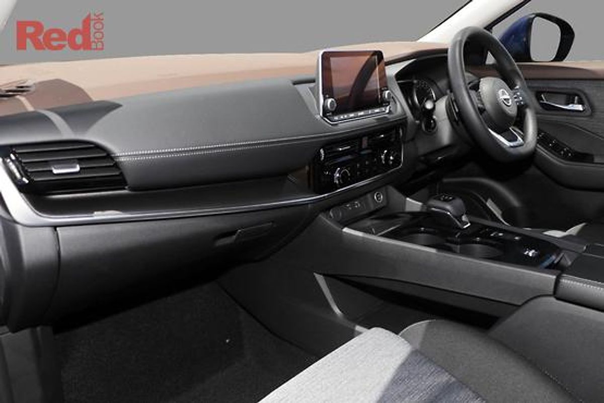 2025 Nissan X-TRAIL ST T33