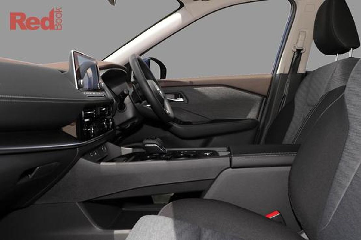 2025 Nissan X-TRAIL ST T33