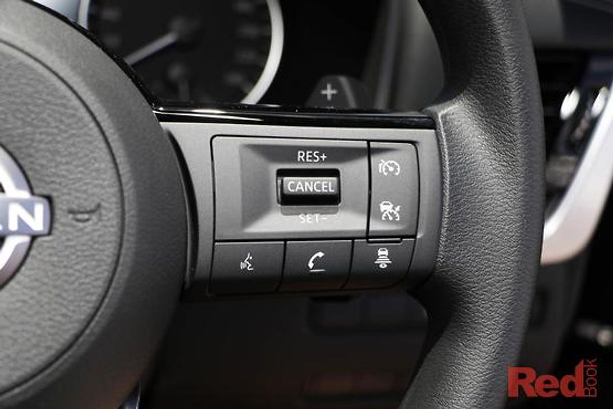 2025 Nissan X-TRAIL ST T33