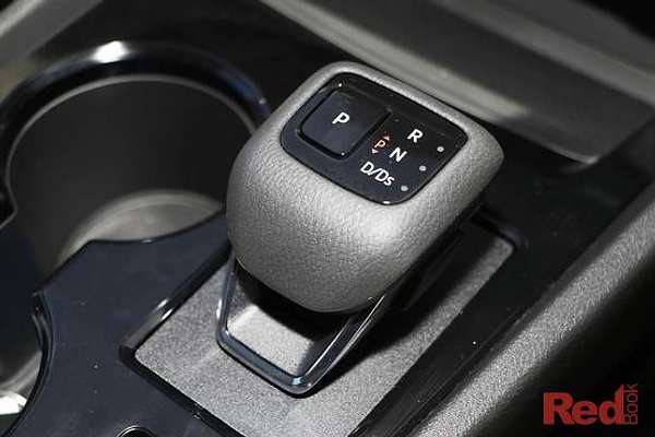 2025 Nissan X-TRAIL ST T33