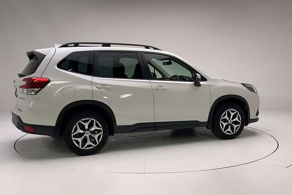 2022 Subaru Forester 2.5i S5