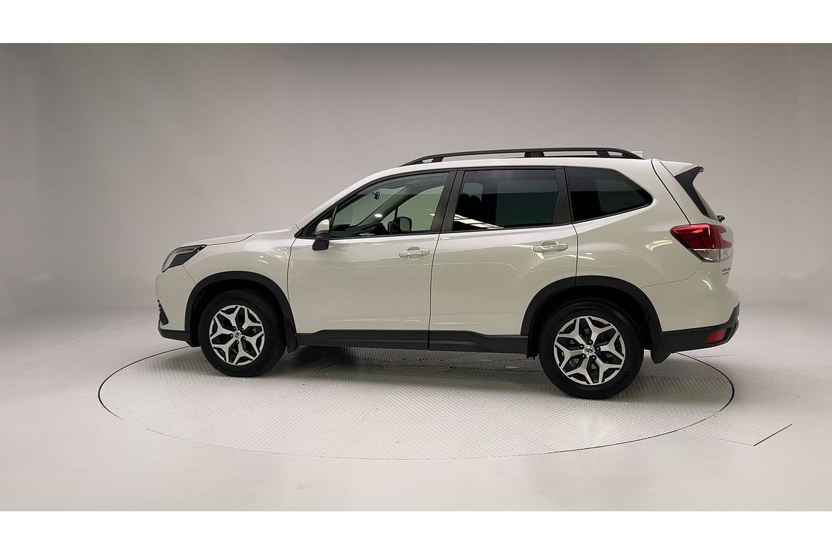 2022 Subaru Forester 2.5i S5