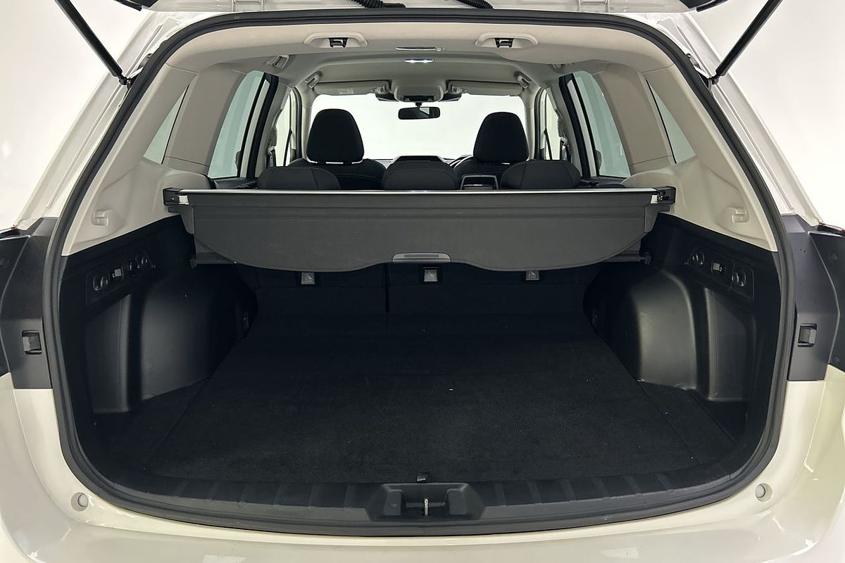2022 Subaru Forester 2.5i S5