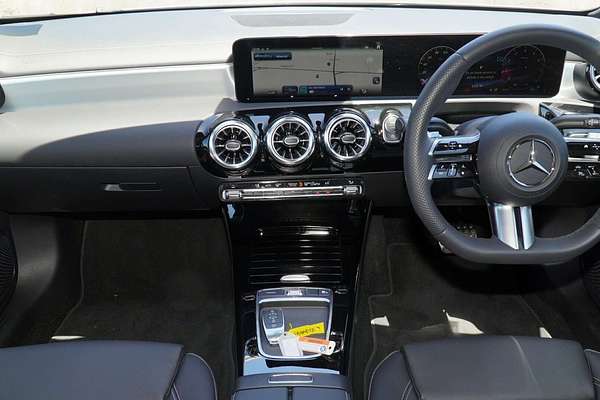 2024 Mercedes-Benz A-Class A250 V177