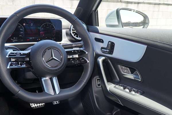 2024 Mercedes-Benz A-Class A250 V177