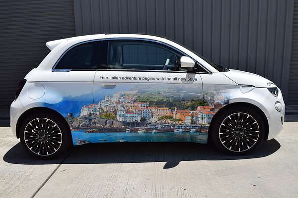 2023 Fiat 500e La Prima