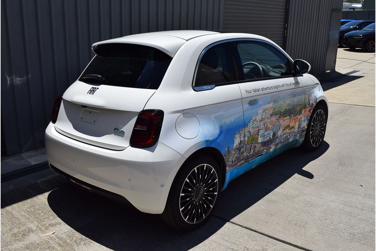 2023 Fiat 500e La Prima