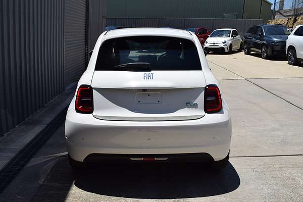 2023 Fiat 500e La Prima
