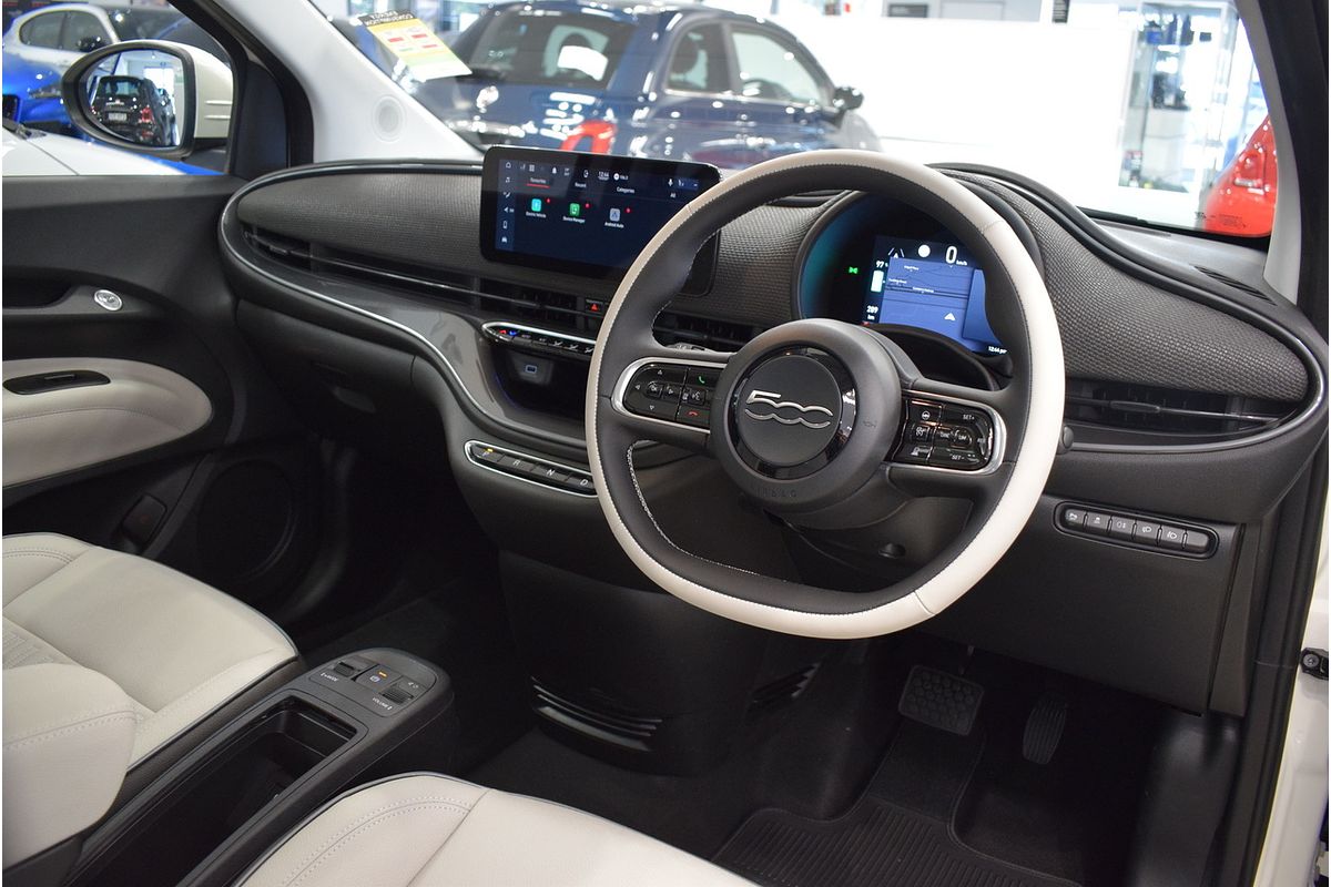 2023 Fiat 500e La Prima