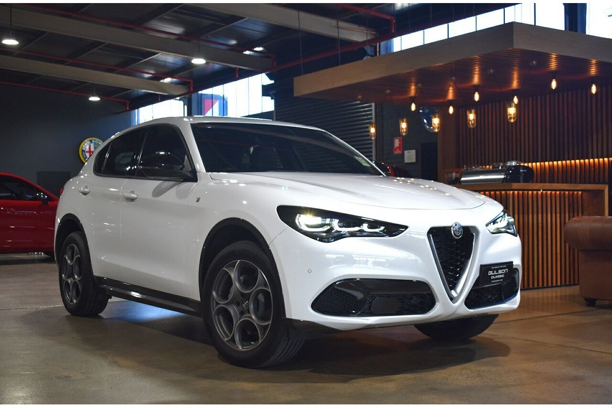 2023 Alfa Romeo Stelvio Ti Series 4