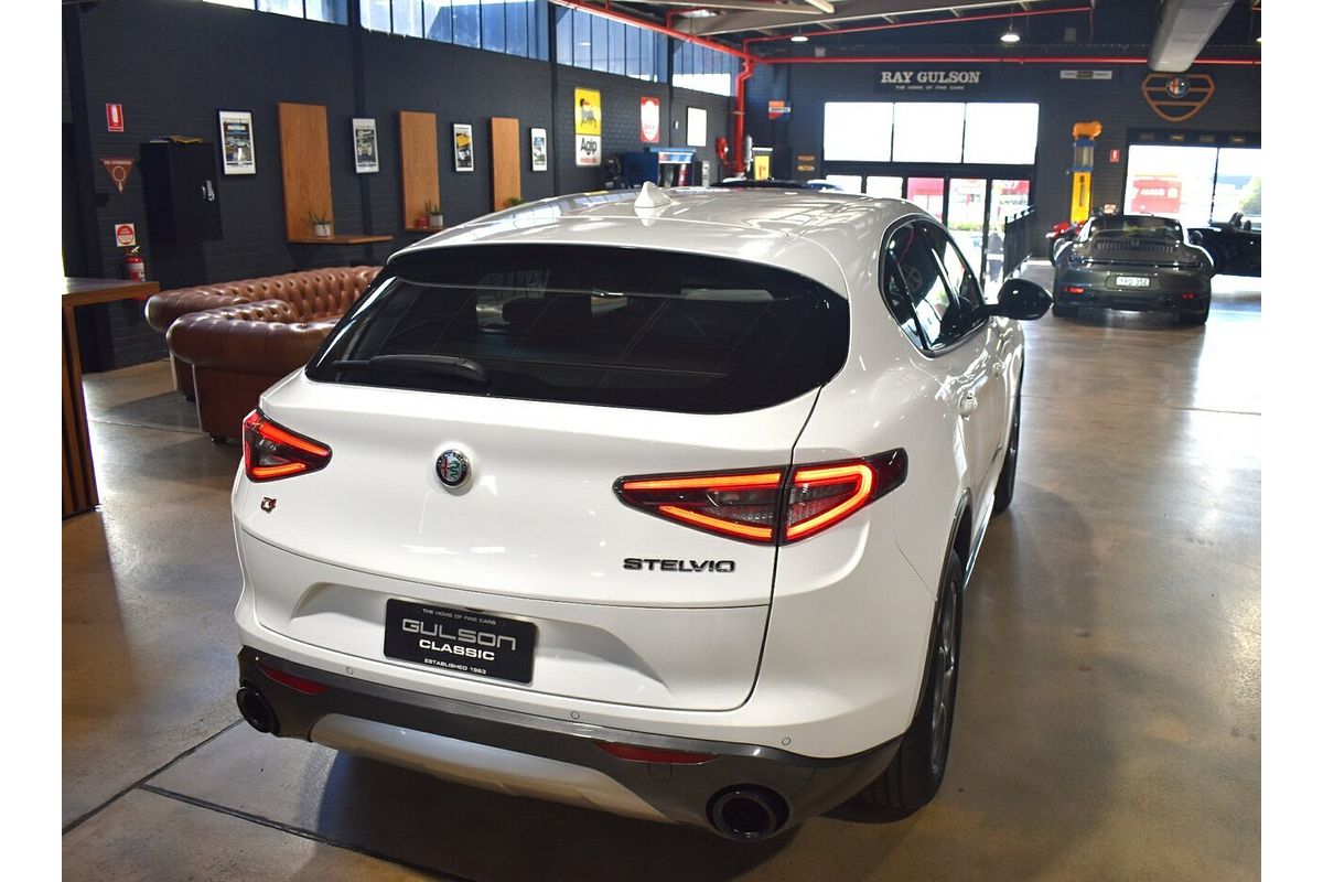 2023 Alfa Romeo Stelvio Ti Series 4