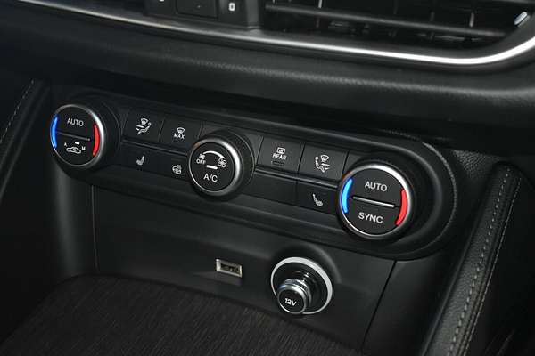 2023 Alfa Romeo Stelvio Ti Series 4