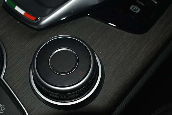 2023 Alfa Romeo Stelvio Ti Series 4