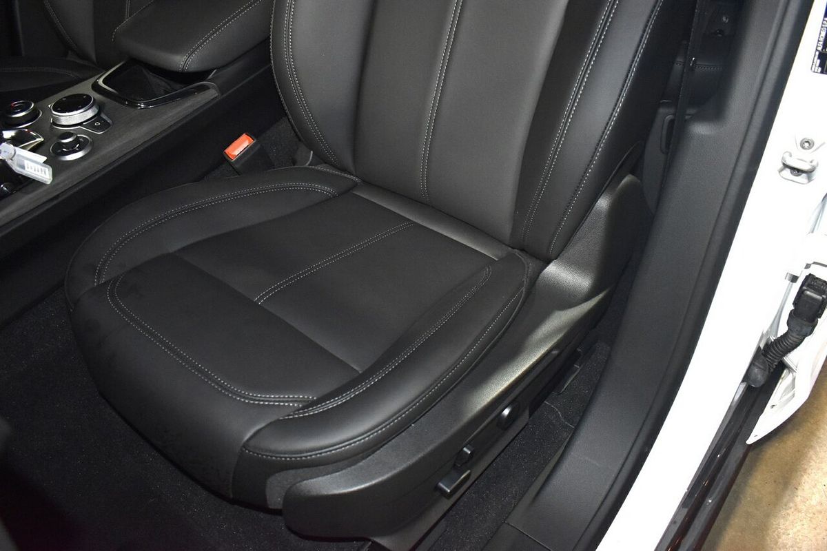 2023 Alfa Romeo Stelvio Ti Series 4