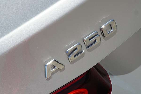2024 Mercedes-Benz A-Class A250 V177