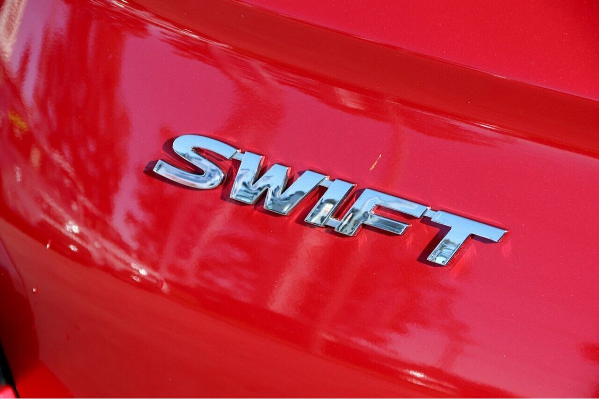 2024 Suzuki Swift Hybrid Plus UZ