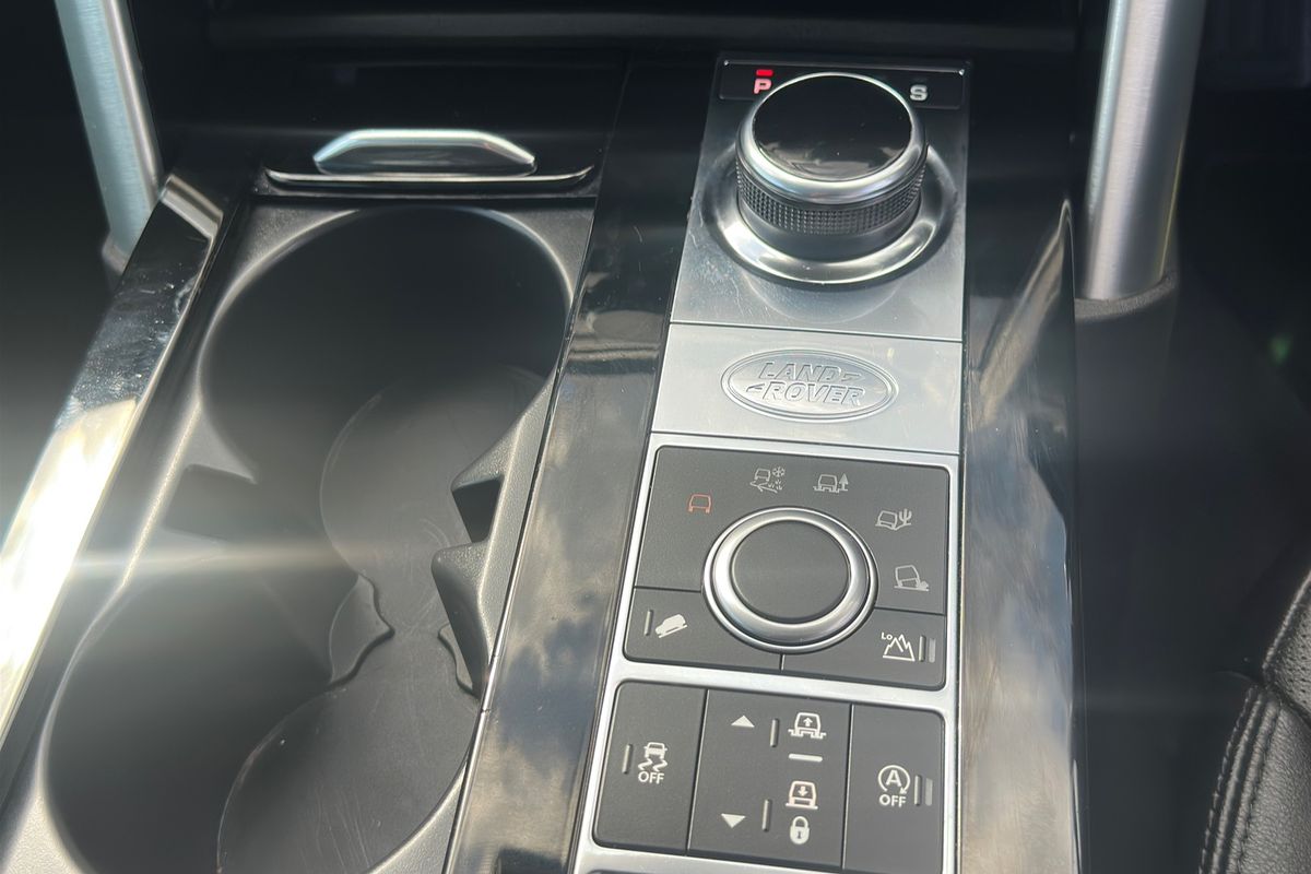 2018 Land Rover Discovery SD4 HSE Series 5