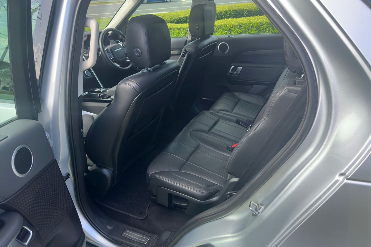 2018 Land Rover Discovery SD4 HSE Series 5