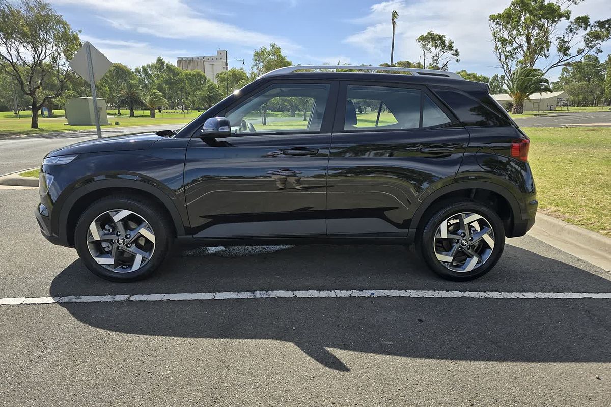 2025 Hyundai Venue Active QX.V5