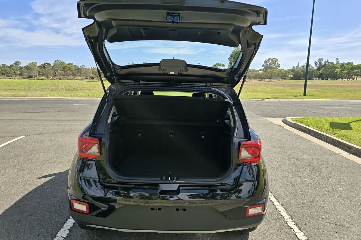 2025 Hyundai Venue Active QX.V5