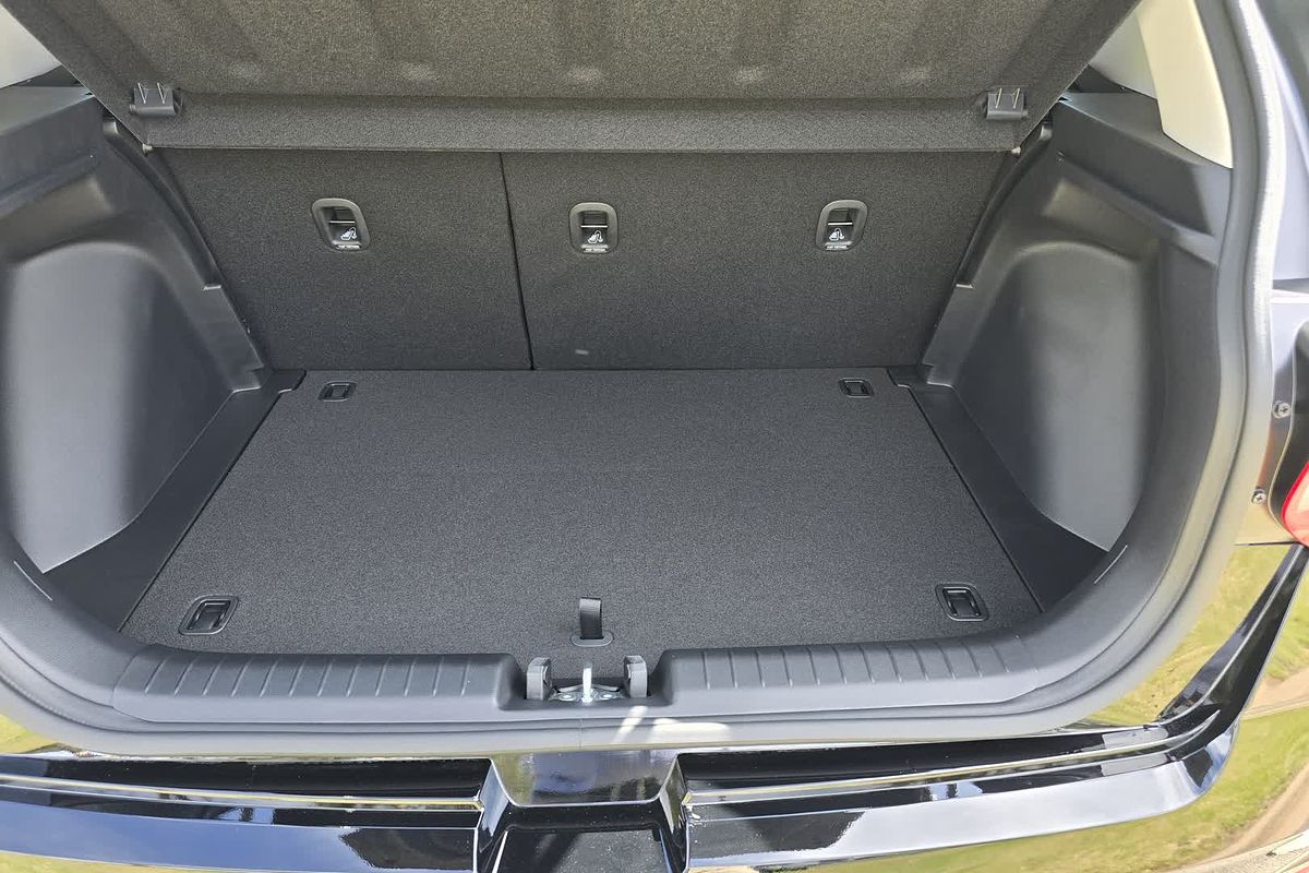 2025 Hyundai Venue Active QX.V5