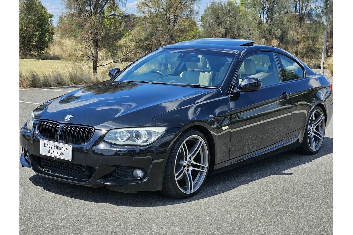 2011 BMW 325i E92 MY11