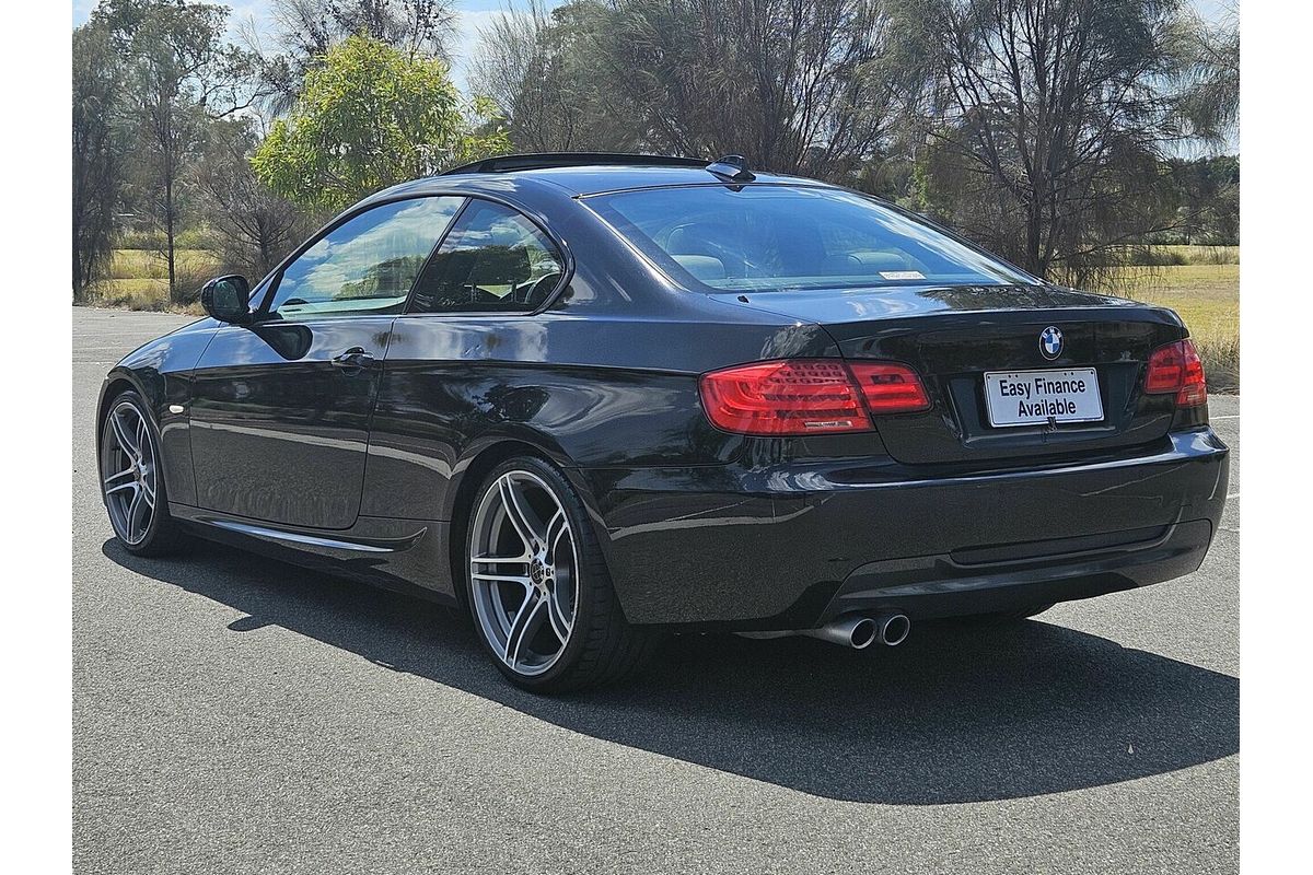 2011 BMW 325i E92 MY11